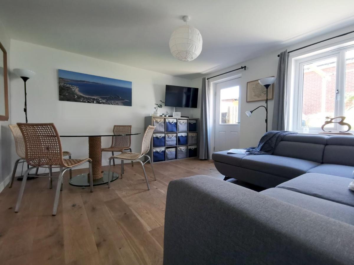 2 Bedroom House With Free Parking Lyme Regis Exterior foto